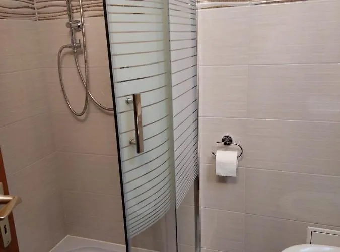 Bei Nussensee * 巴德伊舍